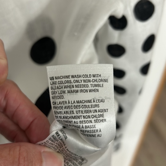 Linen, long sleeve, waist tie top. - Picture 5 of 6